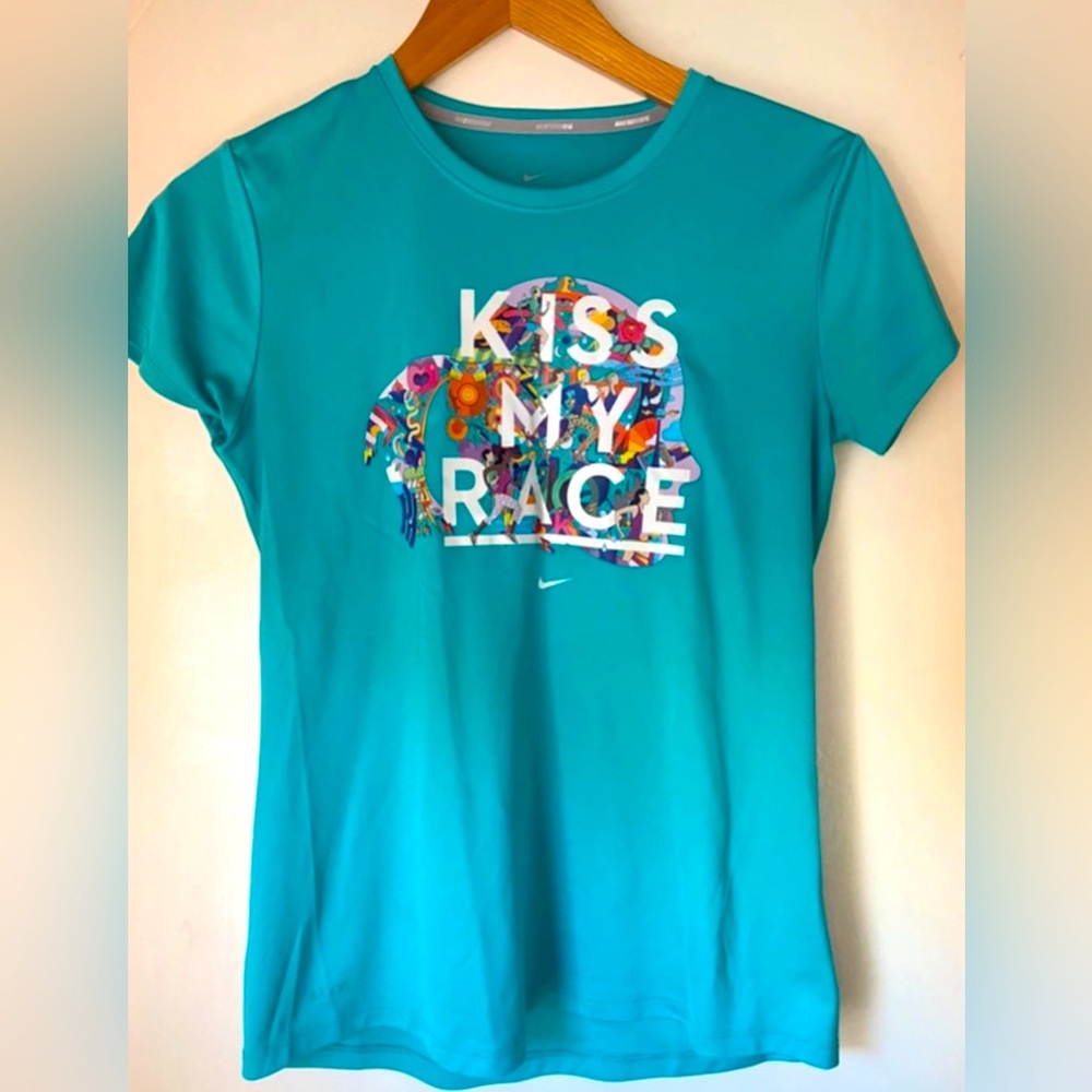Nike Running Dri Fit “Kiss My Race” Womens Athletic Shirt Size Medium